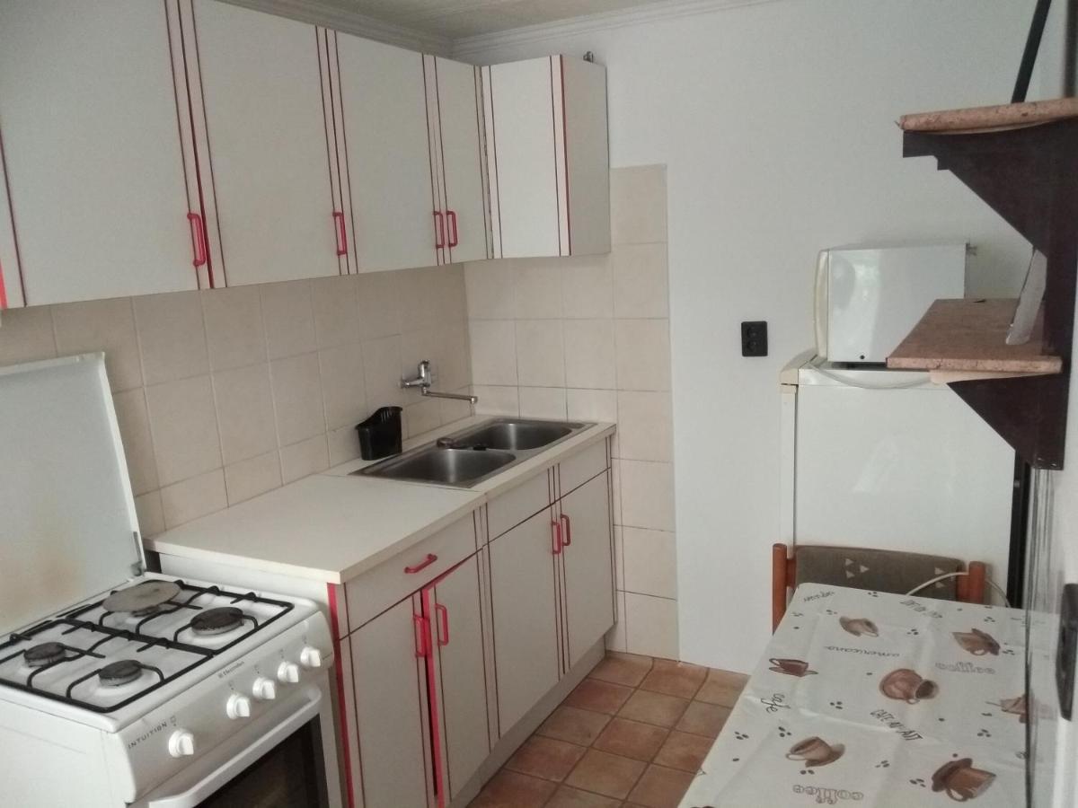 Amira Apartman بالاتوليلّي المظهر الخارجي الصورة